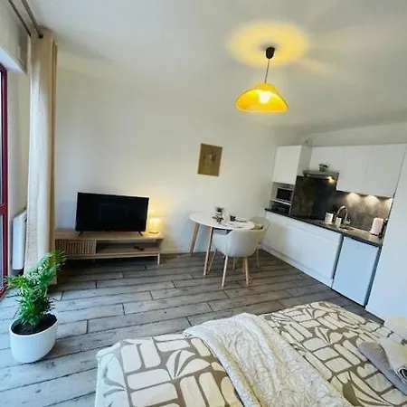 Le De Thea - Private Parking - 2 Guests דירה